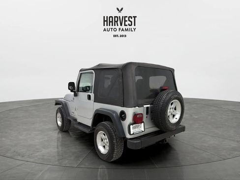 Used 2004 Jeep Wrangler 4WD w/ Dual Top Group image 4