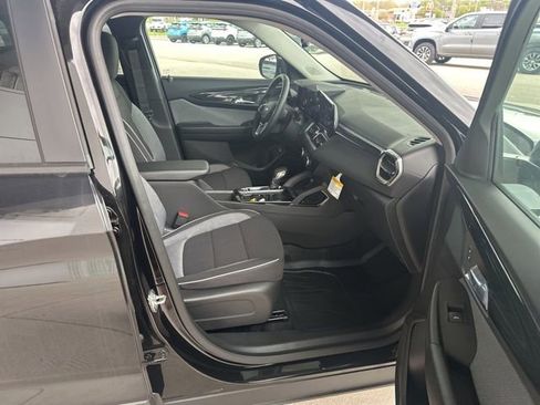 New 2026 Chevrolet TrailBlazer LT w/ Convenience Package AWD/4WD image 26