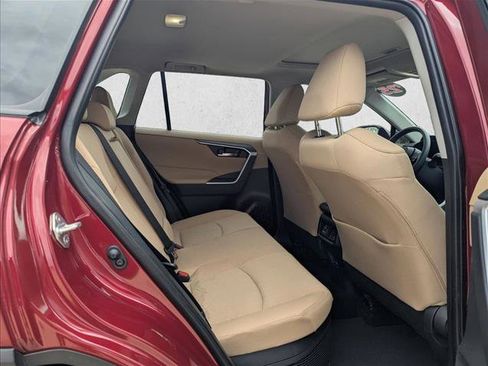 Certified 2025 Toyota RAV4 XLE w/ Convenience Package image 18