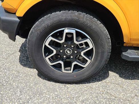Used 2022 Ford Bronco Outer Banks AWD/4WD image 1