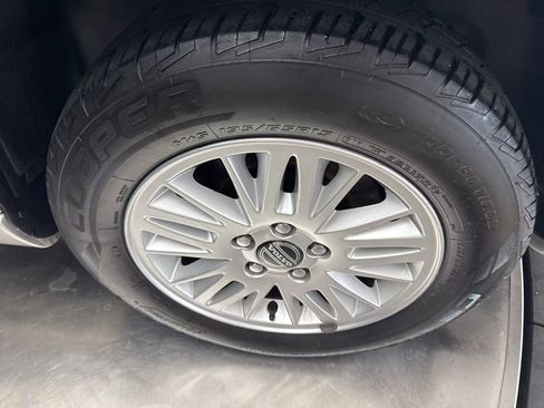 Used 2005 Volvo V70 2.4 FWD image 30