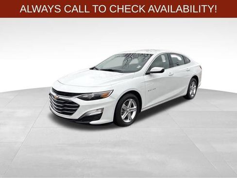 Used 2024 Chevrolet Malibu LS w/ Driver Confidence Package FWD image 3