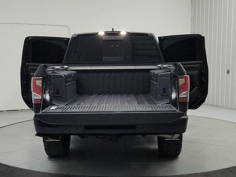 Used 2023 Nissan Titan Platinum Reserve w/ Moonroof Package AWD/4WD image 14