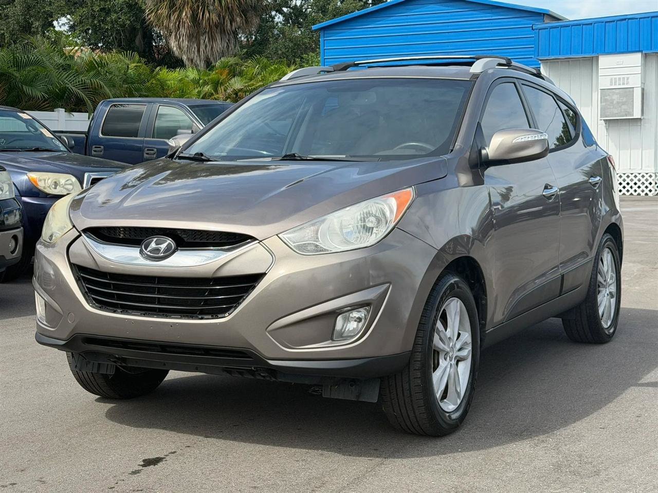 Used 2013 Hyundai Tucson Limited FWD image 2