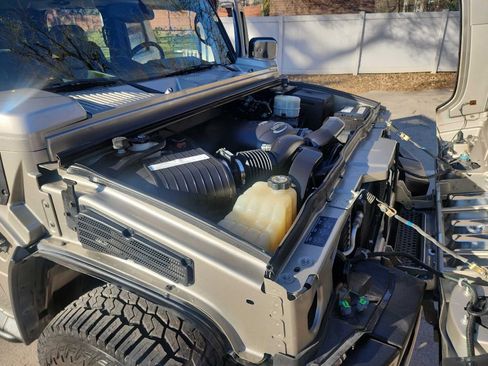 Used 2005 HUMMER H2 w/ Preferred Equipment Group image 36
