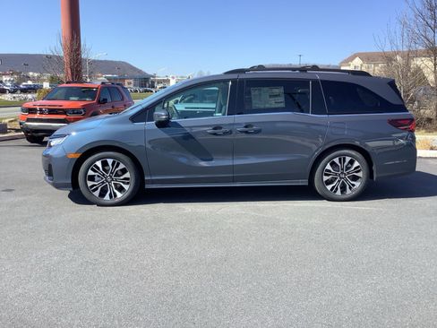 New 2026 Honda Odyssey Elite image 3