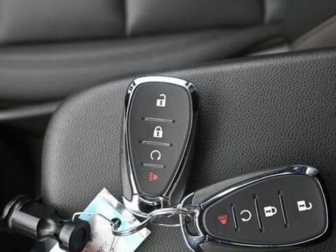 Used 2024 Chevrolet Trax ACTIV w/ Driver Confidence Package image 10