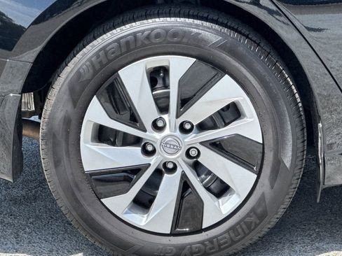 Certified 2024 Nissan Altima 2.5 S FWD image 25