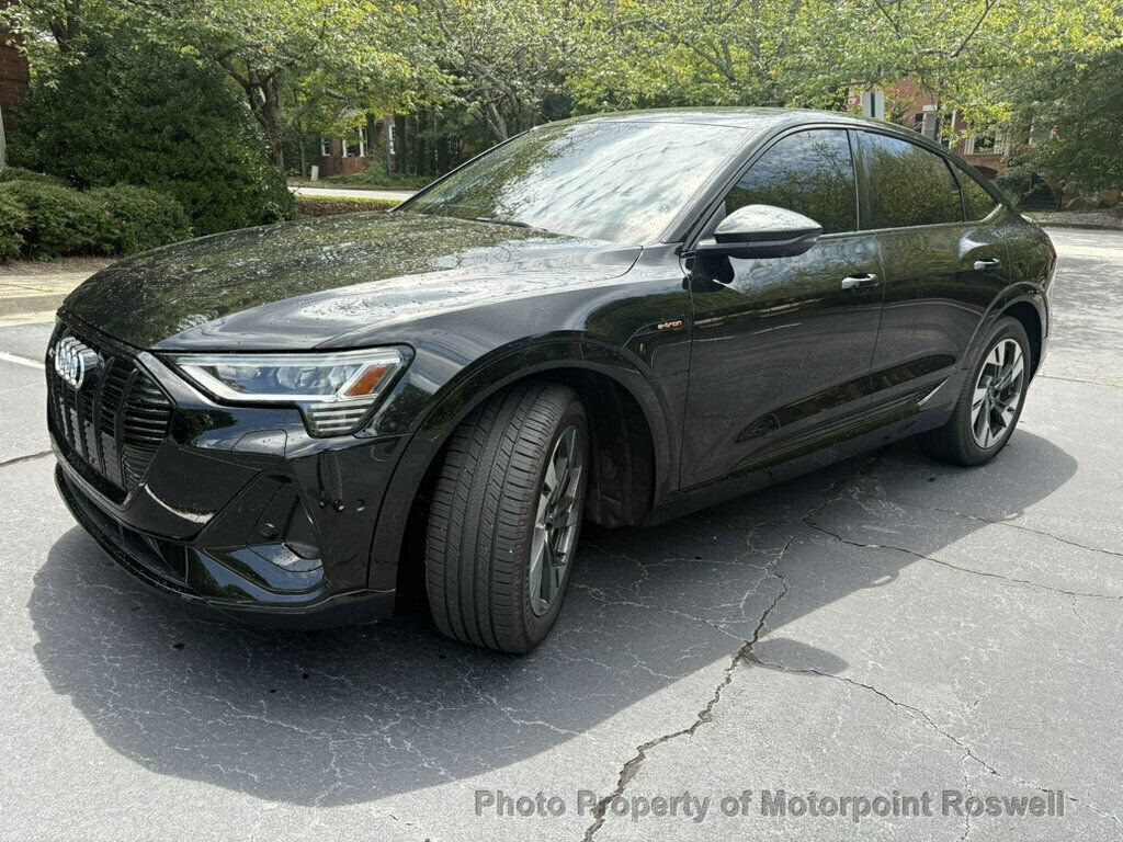 Used 2022 Audi e-tron Premium w/ Convenience Plus Package AWD/4WD image 2