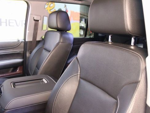 Used 2019 GMC Yukon XL SLT image 21