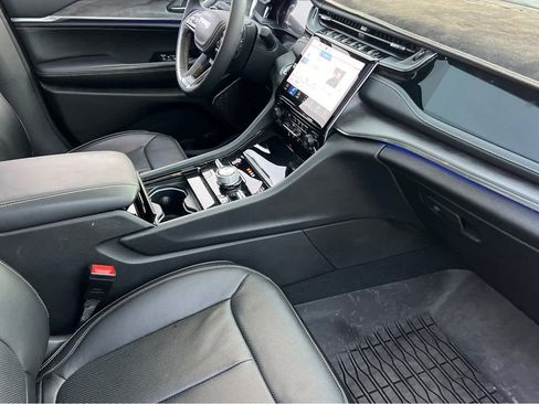 Used 2024 Jeep Grand Cherokee Overland w/ Trailer Tow Package image 16