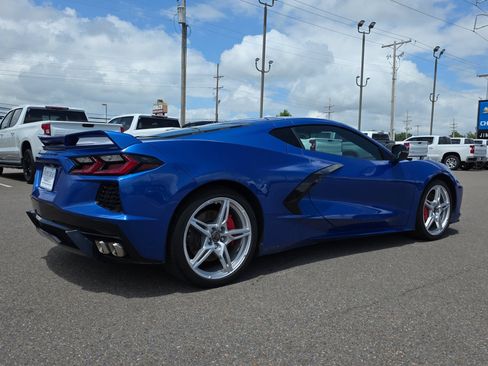 Used 2021 Chevrolet Corvette Stingray Coupe w/ Z51 Performance Package RWD image 5
