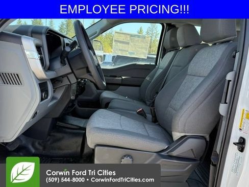 New 2026 Ford F250 XL w/ XL Chrome Package AWD/4WD image 2