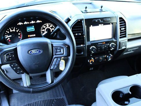 Used 2019 Ford F150 XLT RWD image 14