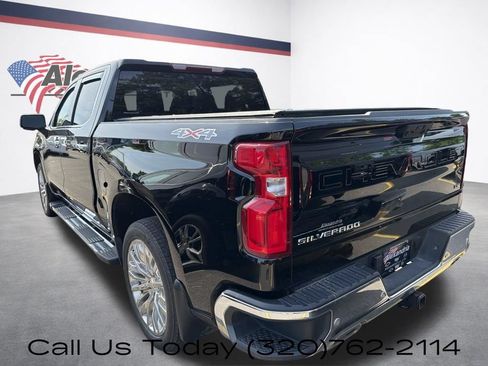 Used 2024 Chevrolet Silverado 1500 LTZ AWD/4WD image 6