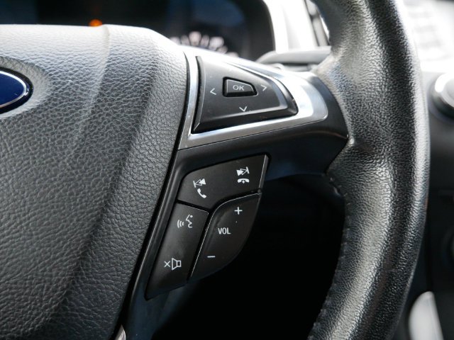 Used 2017 Ford Edge SEL AWD/4WD image 19