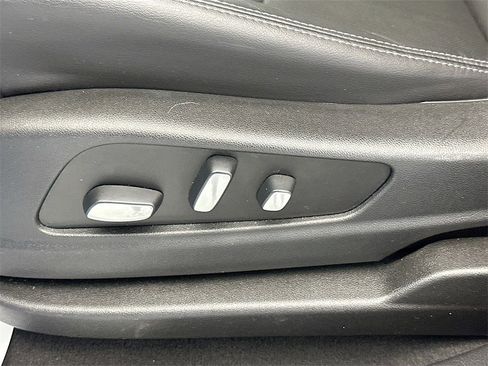 Used 2020 Cadillac XT5 Sportv image 18