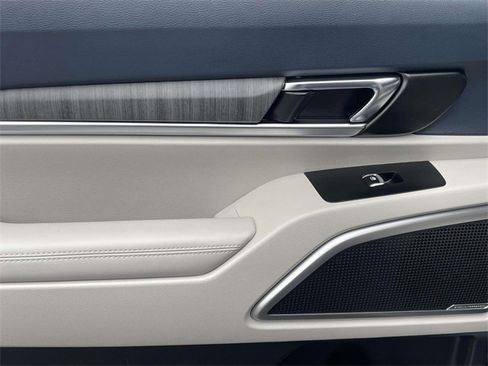 Certified 2024 Kia Telluride EX w/ EX Captain's Chair Package image 26