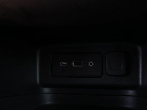 Used 2023 Chevrolet Equinox RS w/ LPO, Floor Liner Package AWD/4WD image 31