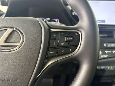 Used 2025 Lexus ES 350 w/ Premium Package FWD image 26
