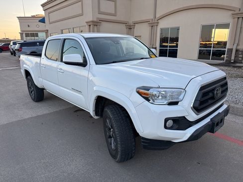 Used 2023 Toyota Tacoma SR5 image 17