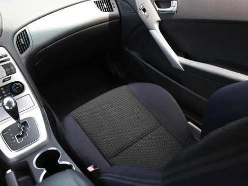 Used 2010 Hyundai Genesis 2.0T RWD image 22