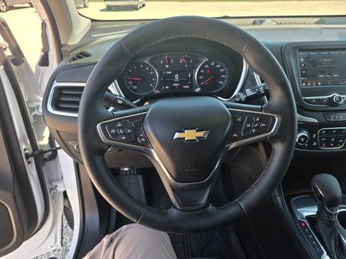 Used 2024 Chevrolet Equinox LT w/ LPO, Floor Liner Package FWD image 16