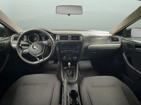 Used 2015 Volkswagen Jetta SE FWD image 9