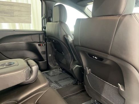 New 2026 Chrysler Pacifica Select image 35