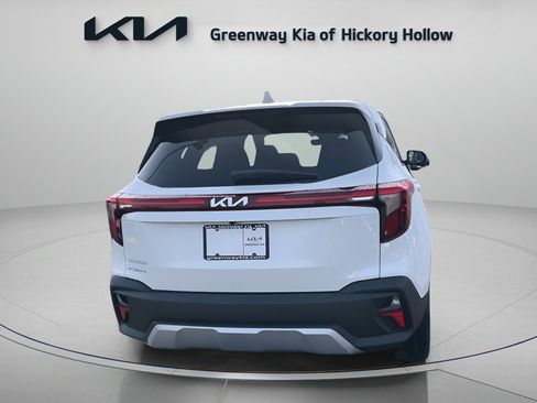 New 2026 Kia Seltos LX image 6