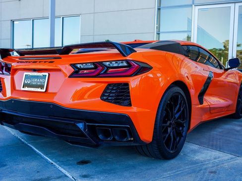 Used 2024 Chevrolet Corvette Stingray Premium Conv w/ Z51 Performance Package image 8