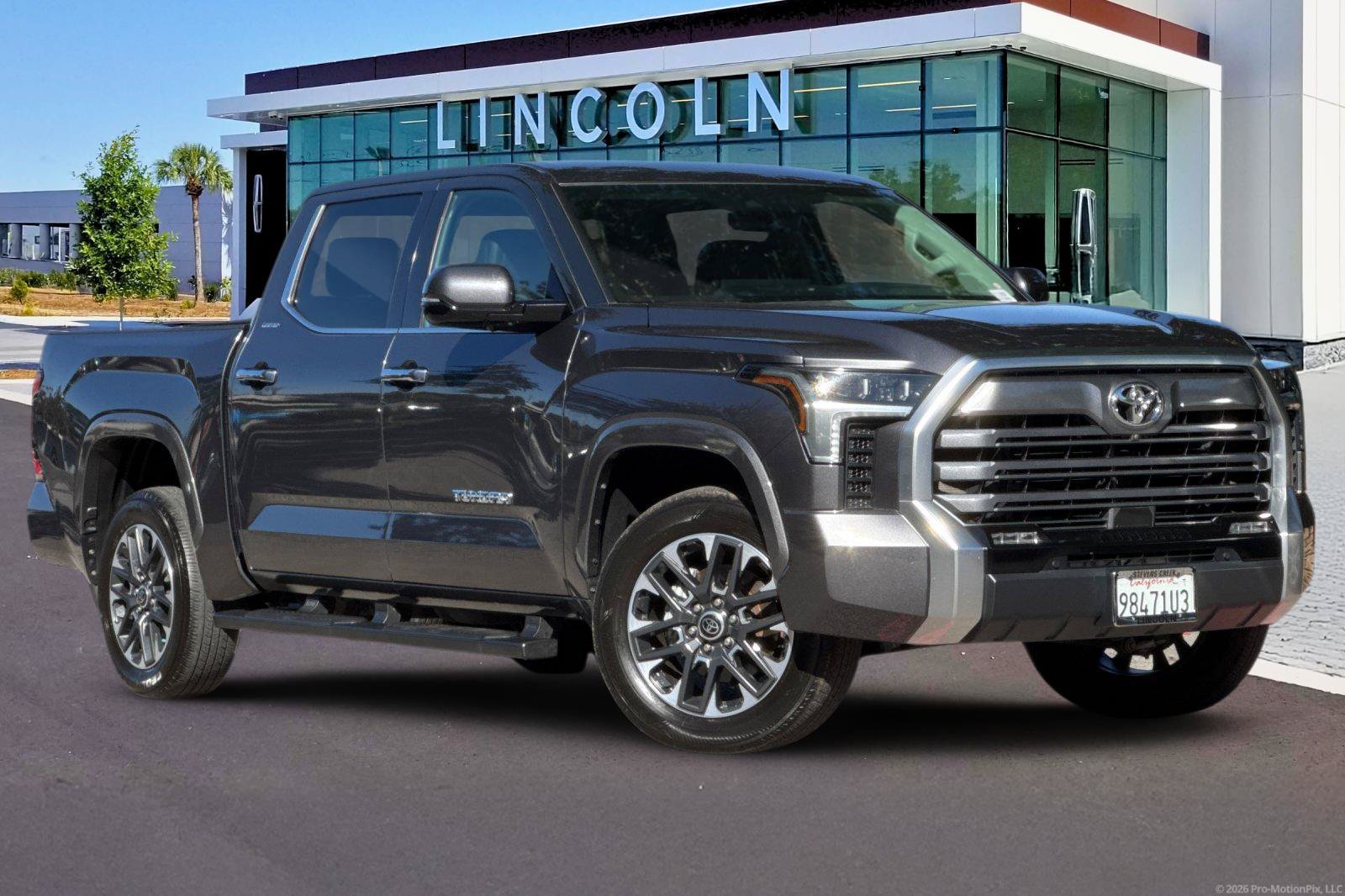 Used 2023 Toyota Tundra Limited AWD/4WD image 2