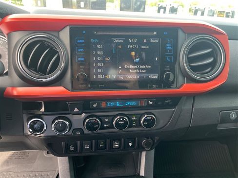 Used 2016 Toyota Tacoma TRD Sport w/ Premium & Technology Package AWD/4WD image 14