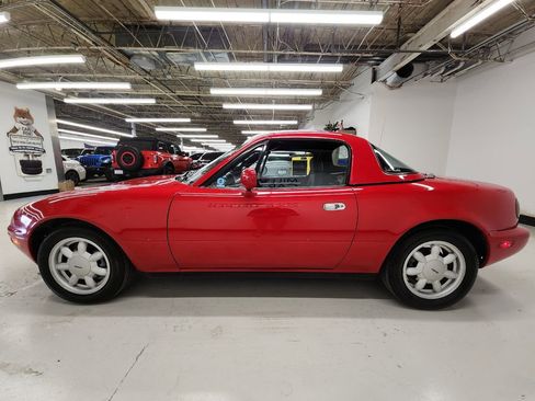 Used 1990 MAZDA MX-5 Miata image 8