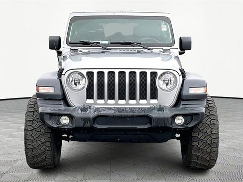 Used 2019 Jeep Wrangler Unlimited Sport S image 2