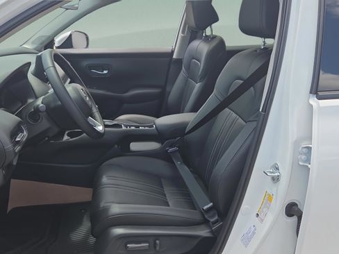 New 2026 Honda HR-V EX-L image 9
