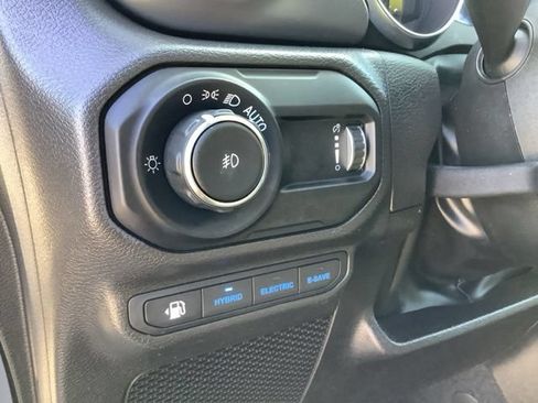 Used 2023 Jeep Wrangler Unlimited Rubicon 4xe w/ Cold Weather Group AWD/4WD image 26