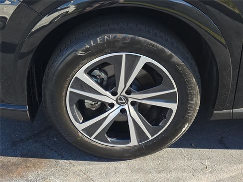Used 2023 Lexus RX 350 Premium image 25