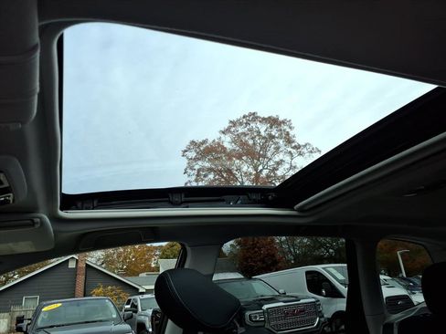 Used 2018 Subaru Forester 2.5i Premium image 20