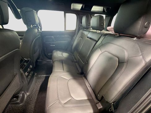 Used 2025 Land Rover Defender 110 S image 12