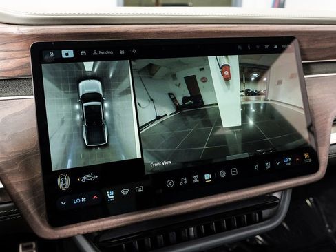 Used 2022 Rivian R1T Launch Edition image 28