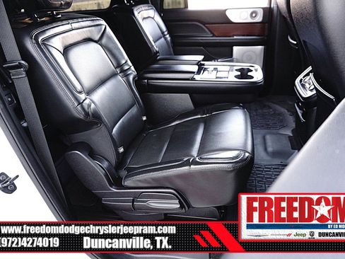 Used 2020 Lincoln Navigator L Reserve w/ Equipment Group 208A Reserve image 17