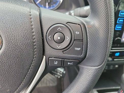 Used 2017 Toyota Corolla XLE image 27