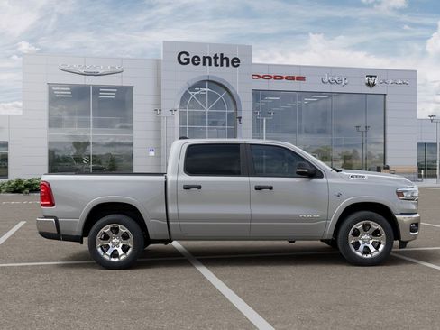 New 2026 RAM 1500 4x4 Crew Cab image 21