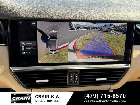 Used 2019 Porsche Cayenne image 17