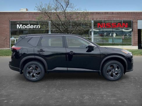 New 2026 Nissan Rogue SV image 6