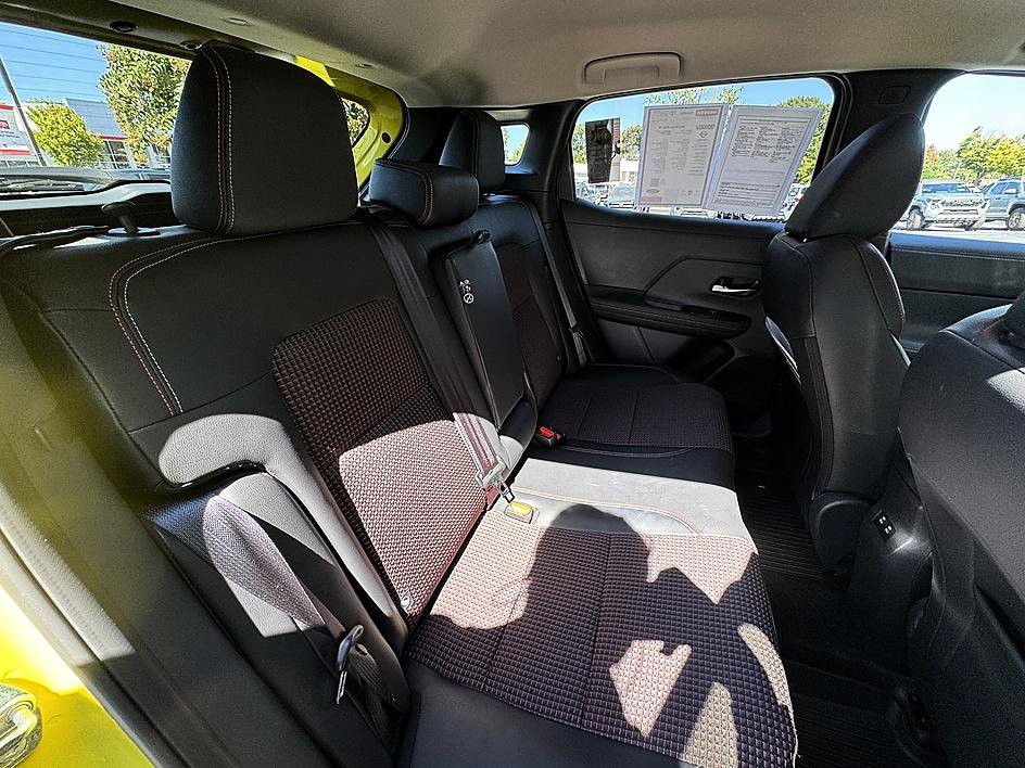 Used 2025 Nissan Kicks SR AWD/4WD image 24