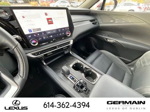 Certified 2024 Lexus RX 350 AWD w/ Convenience Package image 20