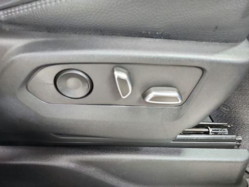 Used 2023 GMC Yukon Denali image 41