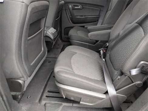 Used 2011 Chevrolet Traverse LT w/ All-Star Package image 25